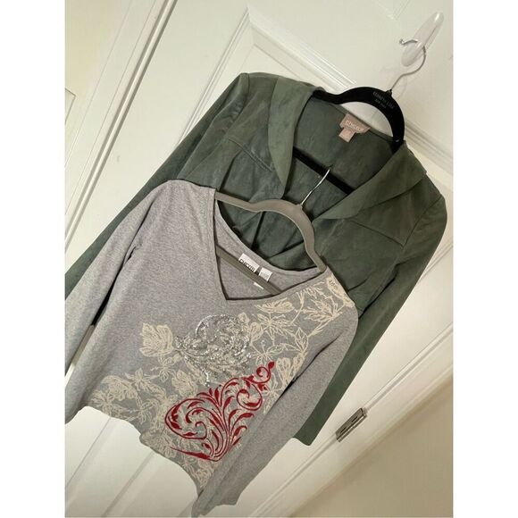 Chico’s women’s bundle lot jacket and blouse size 0 or small - Picture 1 of 12